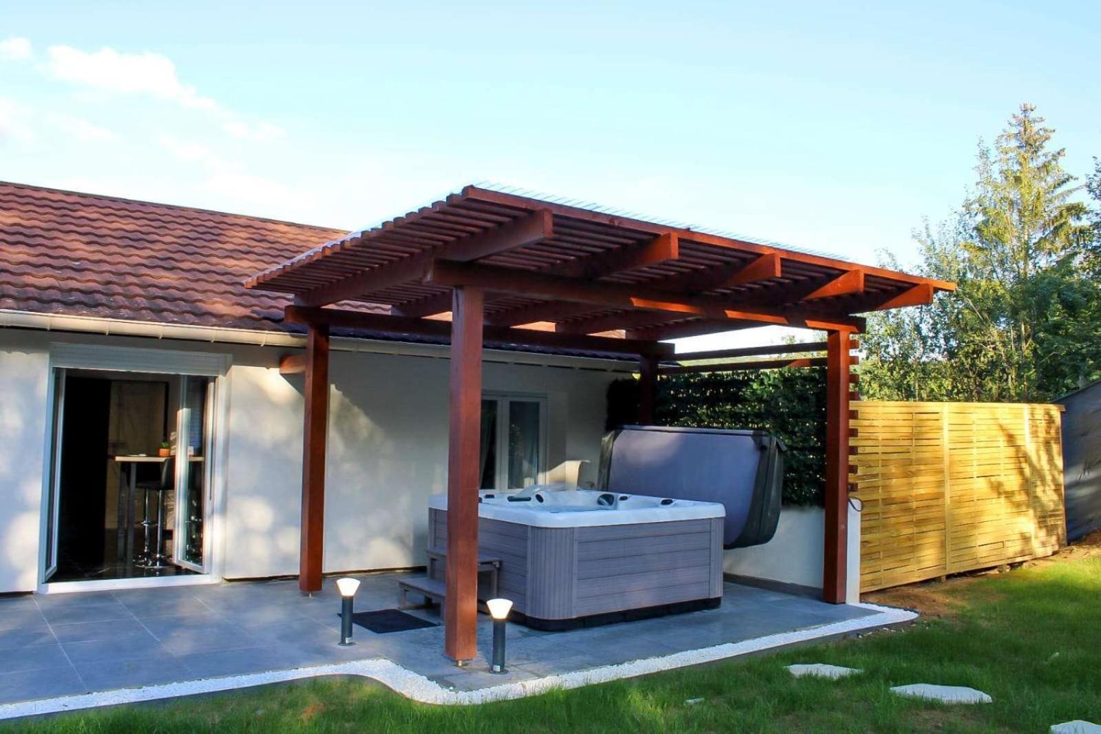 Sinalospa - Culiacan - Appartement Jardin Jacuzzi Sauna A 5 Minutes De Nancy Place Stanislas Champigneulles Exterior photo